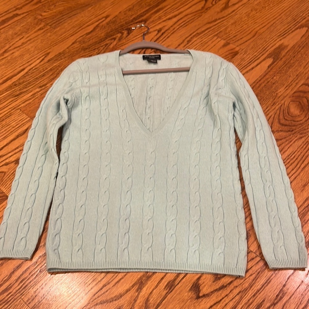 Sutton Studio Cashmere Woman’s Blue V-neck Sweater Size XS